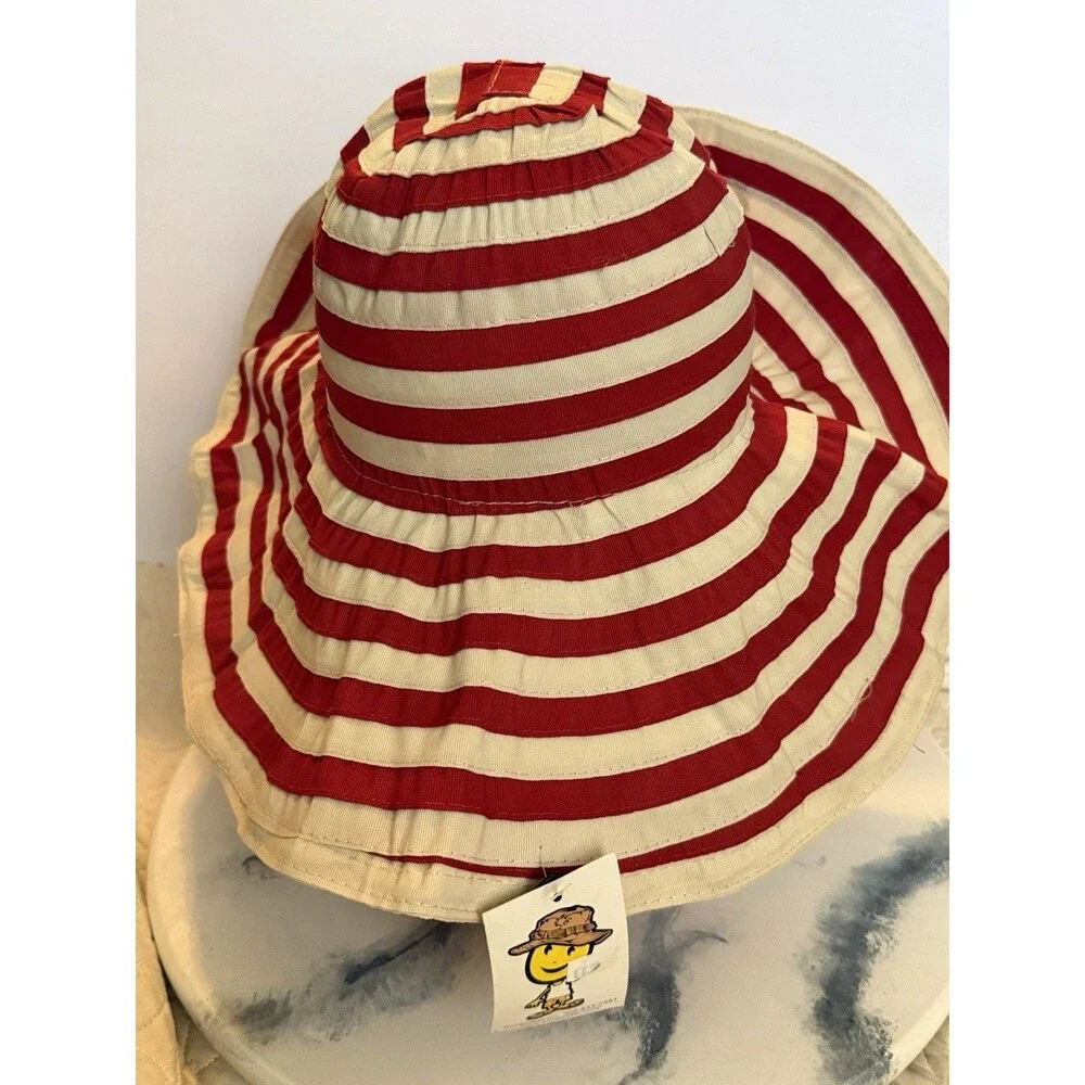 Sunbeater Co Womens Red Beige Striped Wired Brim Sun Hat NWT Beach Cap OS